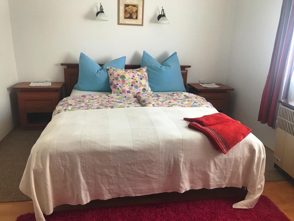 זלקרוס Elvira Apartman מראה חיצוני תמונה
